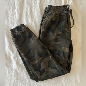 Camo drawstring pants